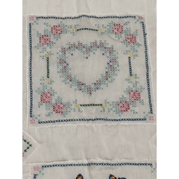 Handmade Embroidered Lap Quilt Throw Wall Hanging Country Cottagecore Clean - Picture 3 of 11